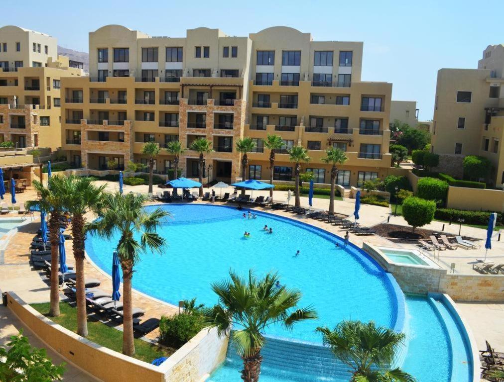 Spacious Apartments With Sea View At Samarah Resort Sweimeh Zewnętrze zdjęcie